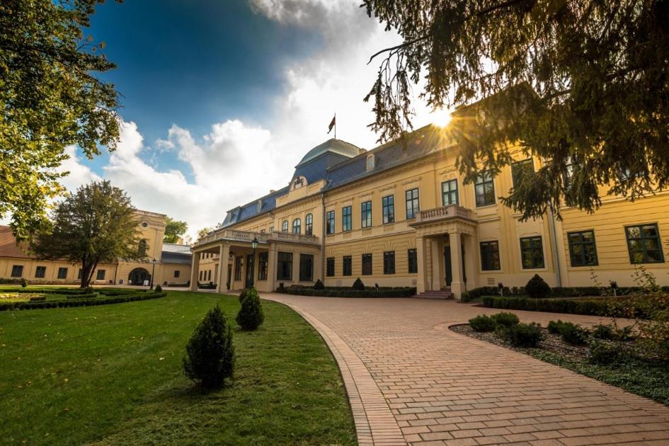 Bed and Breakfast Grand Termal Gyula Exterior foto